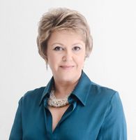 Diretoria 10 Madelaine Rostirolla
