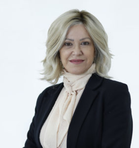 Madelaine Rostirolla